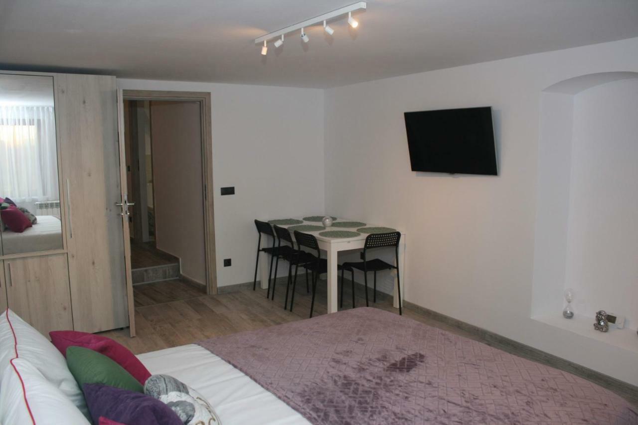 Amedeea'S Apartment Sibiu Luaran gambar